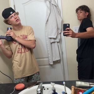 Meet your Posher, Knox